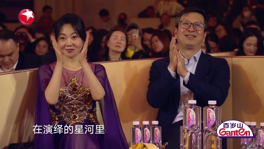 澳门今一必中一肖一码一肖,双胞胎宝宝裹着保护衣被取出,广泛的解释落实方法分析_优选版V1.98