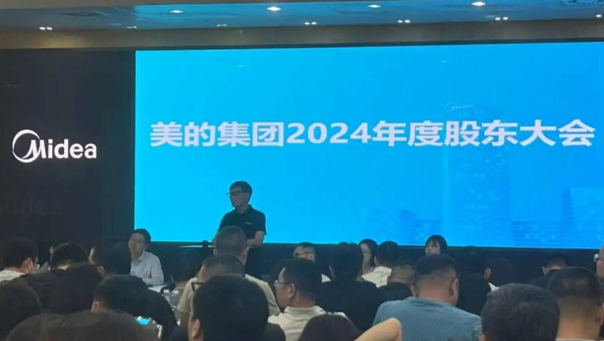 香港大型免费六台彩图库,弟弟偷用姐姐化妆品 小表情绝了,完美答案解释落实_纪念版V14.49